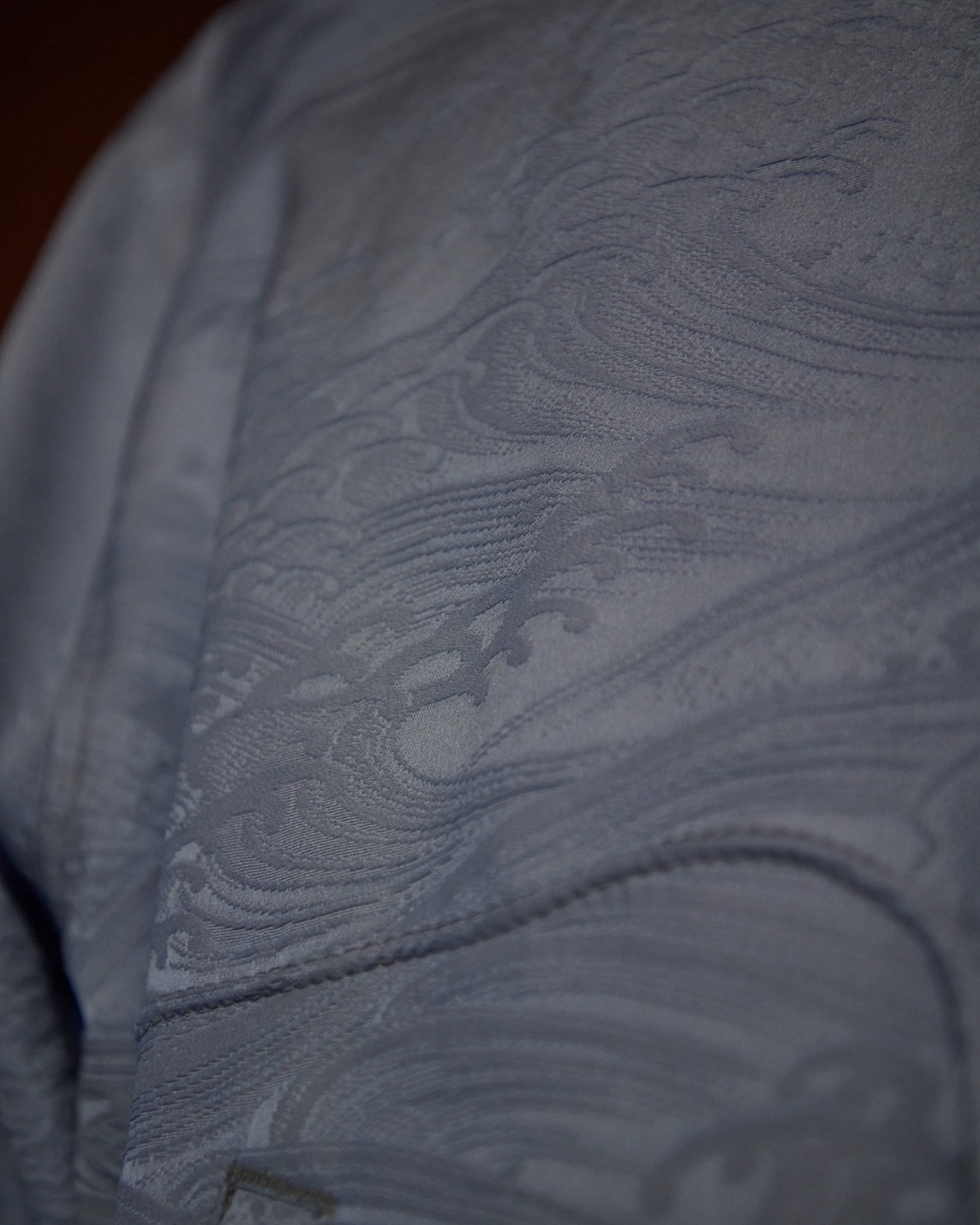 Wave-patterned woven shirt jacket, detail